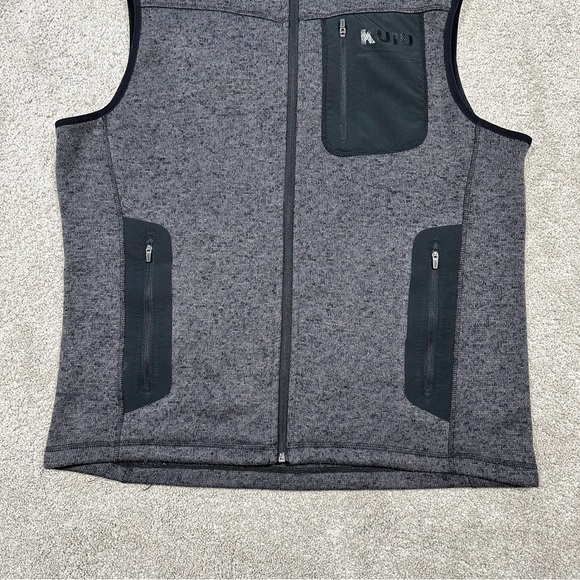 SOLD | Kuiu Men’s Base Camp High Loft Sweater Fleeve Vest Full Zip in Gray - Picture 4 of 12
